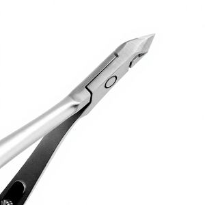 Cortacutículas VNC-04-GC de Acero Inoxidable Gris, con Punta Biselada, Modelo Profesional, Mango Recto y Duradero para Manicura - Product Image 1