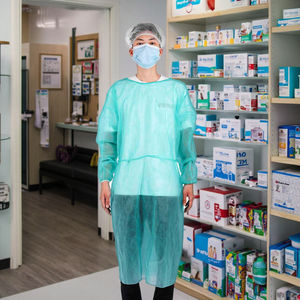 Gaun isolasi kelas I dewasa sekali pakai pakaian pelindung medis PP non-tenun lengan panjang manset elastis 95% penyaringan <span class=keywords><strong>CE</strong></span> - Product Image 5