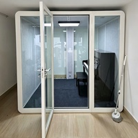 Cabine de réunion insonorisée mobile équipée d'un système de ventilation, capacité de 6 à 8 personnes