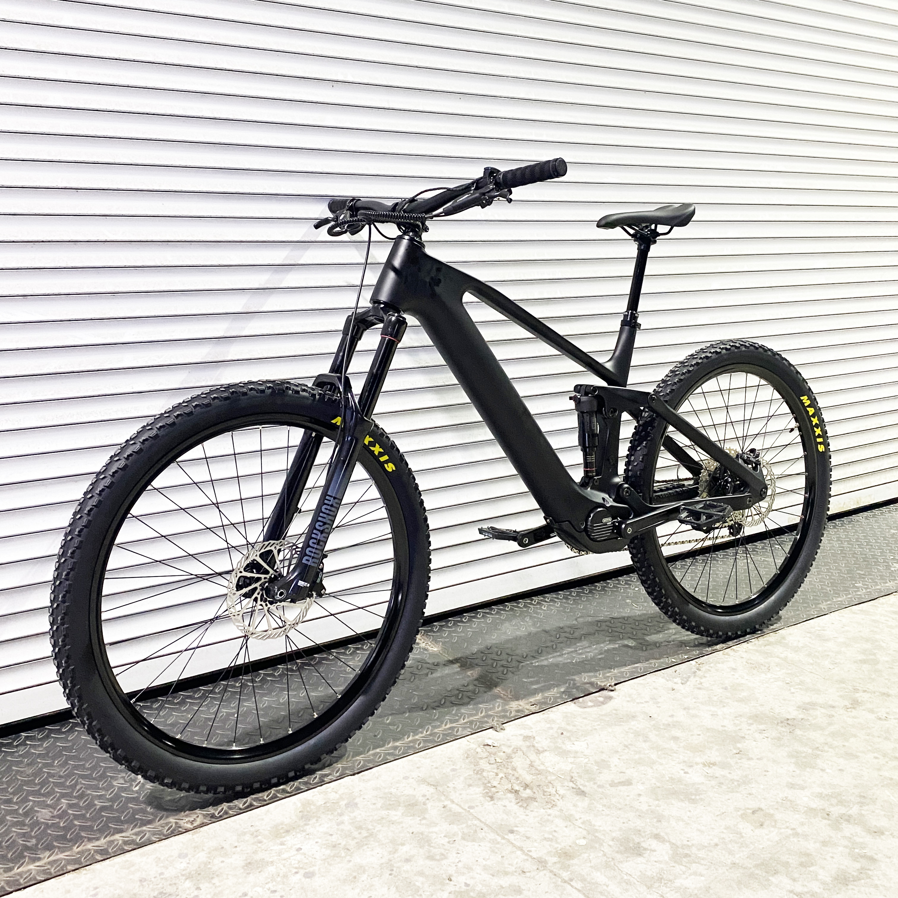 FLOW M1用　ブラック　シート　EBIKE Flow 電動アシスト自転車 M1 マットブラック