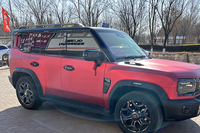 Film vinyle PET rouge Romani brillant 8,5 mil pour covering automobile, film de protection pour véhicule, rouleau de film de modification de couleur pour voiture