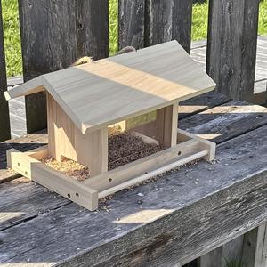 Comedero de Madera Artesanal para Pájaros con Ventanas Transparentes, Jaula Doble de Madera para Exteriores, Gran Capacidad - Product Image 6