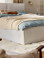 Meubles de chambre à coucher en bois au design moderne, lit confortable convertible, tissu en lin blanc, dossier haut rembourré, taille king, personnalisable