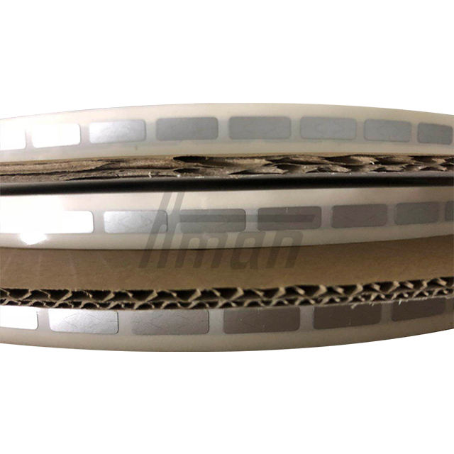 สีเทาเข้ม