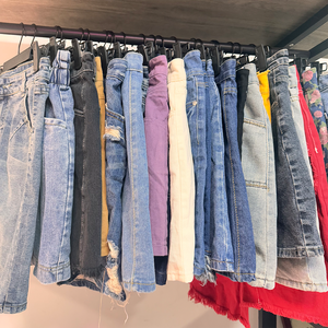 Vêtements usagés et autres articles usagés, vêtements <span class=keywords><strong>d</strong></span>'<span class=keywords><strong>occasion</strong></span>, convoyeur de vêtements usagés - Product Image 6