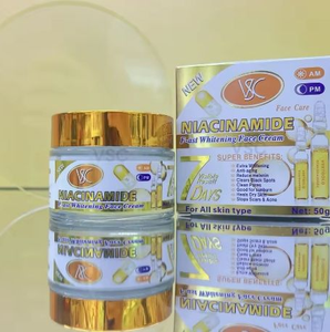 Crème <span class=keywords><strong>Visage</strong></span> à l'Arbutine VSC Best Seller 50ml Super Blanchissante Hydratante Anti-Âge Guérit la Peau Sèche Arrête les Cicatrices Acné Utilisation Nocturne Tout Usage - Product Image 3