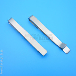 Pince à cravate en acier inoxydable, finition brossée, forme géométrique, pour cadeaux d'affaires, articles promotionnels QJ20240105 - Product Image 1