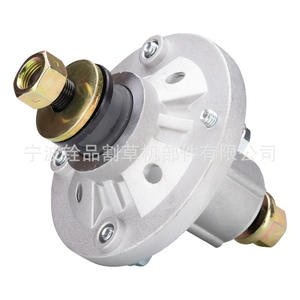 Eje de sujeción de cuchillas para cortacésped AM136733 AM143469, altura 6.69, para usuarios de cortacéspedes - Product Image 3