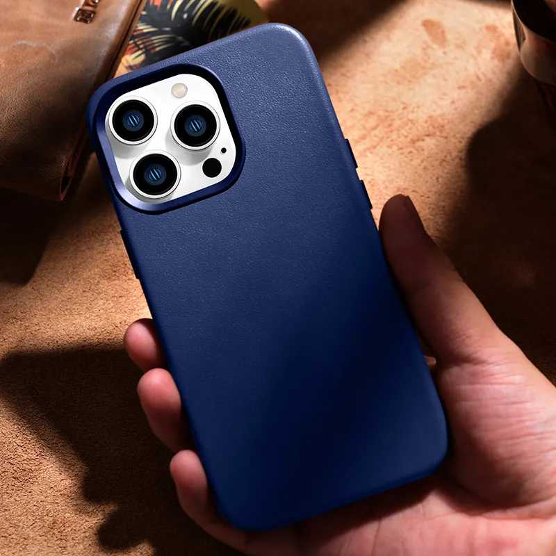 चीन निर्माता शानदार शैली धातु बटन Haitang असली Cowhide के प्रीमियम चमड़ा पिछला कवर के लिए Iphone 14 श्रृंखला