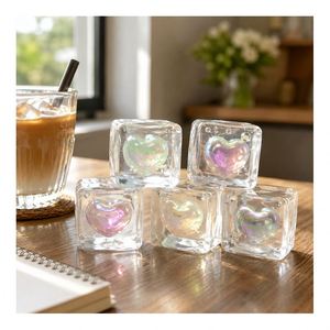 Balle anti-stress en TPR lumineuse en forme de cœur, jouet sensoriel souple, cadeau pour enfants, lot de fête, vente en gros - Product Image 6