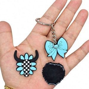Llaveros de PVC Personalizados al por Mayor, Mosquetones de Plástico con Diseño de Anime y Dibujos Animados - Product Image 3