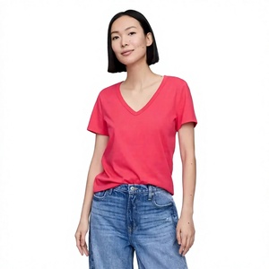 เสื้อยืดคอวีผู้หญิงขายดี ผ้าเจอร์ซีย์พรีเมียม แขนสั้น ทรงพอดีตัว สไตล์ลำลอง รับปักลายตามสั่ง โรงงาน OEM ขายส่ง - Product Image 1
