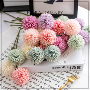 Bouquet de fleurs artificielles en soie, chrysanthèmes, décoration de mariage et de maison, arrangement artisanal de boules de pissenlits - Product Image 1