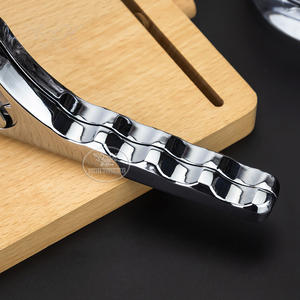 Exprimidor de mano plano de aleación de Zinc portátil, exprimidor de <span class=keywords><strong>lima</strong></span> y limón fácil de usar con colador incorporado <span class=keywords><strong>para</strong></span> herramientas de barra de extracción de cítricos - Product Image 4