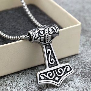 Yunnique-collar con colgante de martillo de Thor para hombre, de acero inoxidable, estilo nórdico Retro, regalo, joyería, accesorio de moda - Product Image 1