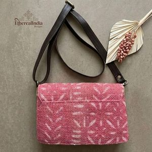 Bolso de mano étnico rosa de algodón, hecho a mano con estampado de bloques, cartera estilo bohemio para la noche, venta al por mayor, fabricante, exportación India - Product Image 1