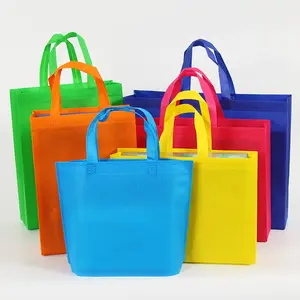 थोक सस्ते कीमत कस्टम लोगो मुद्रित पर्यावरण के अनुकूल कपड़े ले जाने के लिए गैर बुना बैग सादे ढोना सिल्क स्क्रीन प्रिंटिंग गैर बुना बैग