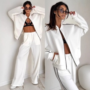 Nouvel Arrivage Personnalisé en Usine : Ensemble Athleisure Femme avec Sweat à Capuche Zippé à Passepoil Contrastant et Pantalon Large, Logo Personnalisé - Product Image 2