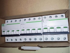 A9F79106 Série A9F Neuf et Original IC65H N L 4P 3P 2P Petit Relais Disjoncteur Interrupteur à air - Product Image 5