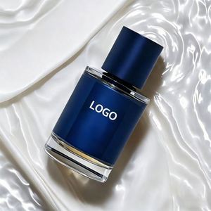 Flacon de parfum en verre noir mat de haute qualité 30ml-50ml avec bouchon cylindrique, idéal pour l'emballage de parfums de luxe - Product Image 1