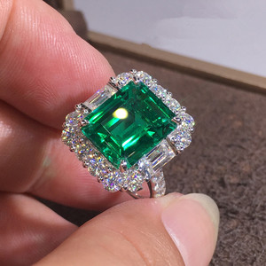 Anello dal design geometrico Anello da dito in stile elegante per donna - Product Image 1
