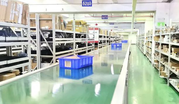 MAX8069ESA | Riferimenti di tensione Maxim Integrated, SO, Fissa SMD, 8 pin | RS