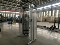 Máquina de Ejercicios Multifuncional Comercial con Tubo Ovalado Plano, Polea Doble Ajustable y Cable Cruzado en Venta