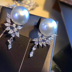 Orecchini a Perno Geometrici Simili a Perle per Donne, Eleganti Orecchini Scintillanti per Uso Quotidiano e Feste, Gioielli alla Moda - Product Image 6