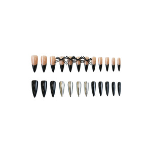 Ongles press-on de luxe faits à la main, noirs et argentés, avec décoration en dentelle et nœud, pour usage quotidien et soirées. Fournitures pour ongles. - Product Image 4