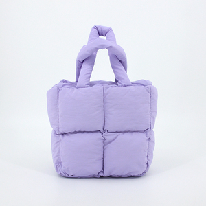 กระเป๋าสะพายไหล่ของผู้หญิงกระเป๋าถือไนลอนกันน้ำความจุขนาดใหญ่อินเทรนด์โลโก้ได้ตามต้องการ - Product Image 4