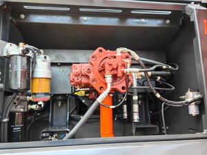 Excavatrice professionnelle de 36 tonnes avec moteur Cummins, hydraulique Kawasaki, godet de 1,8 m³, portée de 10315 mm - Product Image 5