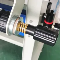 Laminateur à froid à basse température entièrement automatique à un seul côté LP1700-T1 5,3 pieds pour l'industrie de la publicité