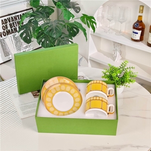 Ensemble de tasses à café arabes et soucoupes au design moderne et original, vaisselle en céramique écologique pour fêtes, en porcelaine à l'os, prix de gros - Product Image 5