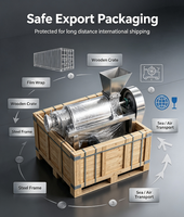 Industriële sapcentrifuge met continue invoer, automatische pulpafvoer voor de productie van fruit- en groenteflessen.