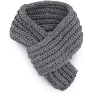 Pull pour animaux de compagnie en tricot entièrement fait à la main en acrylique de laine de mode pour l'extérieur