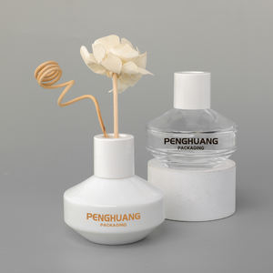 Botella de <span class=keywords><strong>perfume</strong></span> de porcelana blanca de lujo para aromaterapia, recipiente de cerámica de belleza, difusor de aroma de caña - Product Image 1