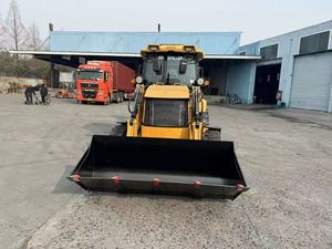 Retroexcavadora CAT 420 nueva, original de Caterpillar, modelo 420F2, con tracción en las cuatro ruedas, en venta. - Product Image 4