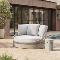 Fauteuil pivotant d'extérieur moderne et durable en tissu gris, tailles personnalisables, idéal pour hôtels, villas, propriétés et ensembles de villégiature