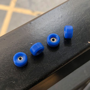 Pièces de skateboard haute performance en érable avec roues bicolores CNC Duro et roulements à billes - Product Image 3