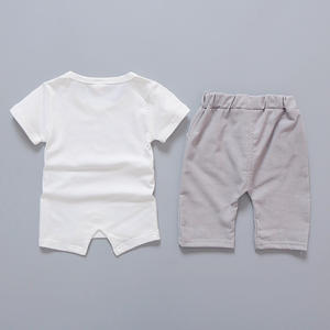 Set per neonati 1-4 anni in edizione Casual per ragazzi pantaloncini estivi a maniche corte per bambini Set da due pezzi - Product Image 4