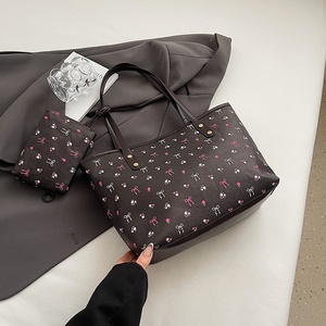 <span class=keywords><strong>Sac</strong></span> Fourre-tout Porté Épaule Grande Capacité Design de Niche 2025 pour <span class=keywords><strong>Femme</strong></span>, <span class=keywords><strong>Sac</strong></span> à <span class=keywords><strong>Main</strong></span> Nouvelle Texture pour Étudiantes et Navetteuses - Product Image 6