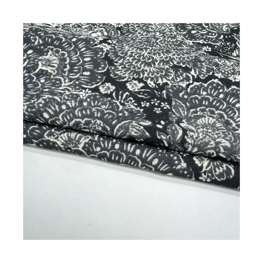 Best-selling 95% Polyester 5% Spandex Black And White Floral Printed Fabric Moss Crepe Fabric For Women's Clothing