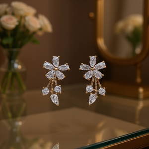 Orecchini Pendenti a Fiore E468 Verdi, Placcati in Oro 18K con Cristalli e Strass, Gioielli di Lusso da Donna per Feste - Product Image 2