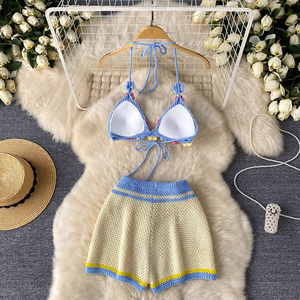 Set Rajutan Crochet Bunga Musim Panas untuk Wanita, Atasan Halter Tie Crop Top, Celana Pendek Pinggang Tinggi, Pakaian Liburan Pantai - Product Image 4