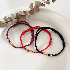 สร้อยข้อมือเชือกถักสีแดงดำสีไวน์แดงประดับลูกปัดทองคำ ของขวัญสำหรับทุกเพศในวันวาเลนไทน์และปีงู - Product Image 2