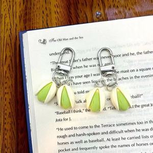 Colgante de resina con simulación de pistacho, llavero hecho a mano, colgante para bolso, estilo coreano, regalo lindo - Product Image 4