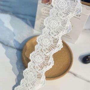 Dentelle en coton brodée en maille, dentelle bilatérale de 6 cm à motif tournesol pour les poignets et les cols de vêtements - Product Image 2