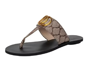 Set di Ciabatte e <span class=keywords><strong>Sandali</strong></span> da <span class=keywords><strong>Donna</strong></span> di Lusso Personalizzati con Logo G, Comodi in <span class=keywords><strong>Pelle</strong></span> PU, con Borsa e Infradito - Product Image 4