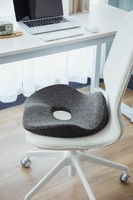 Coussin de siège ergonomique antidérapant en mousse à mémoire de forme orthopédique pour la prostate et le coccyx