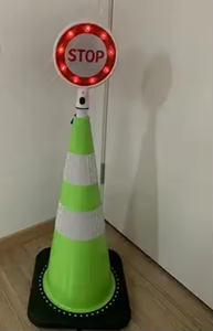 مصباح إشارة تحذير محمول ليد أحمر أخضر عالي الجودة يعمل بالبطارية - Product Image 6